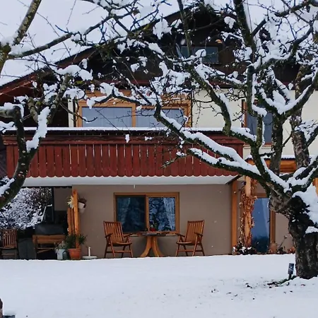 Einfach Bei Uns アパート